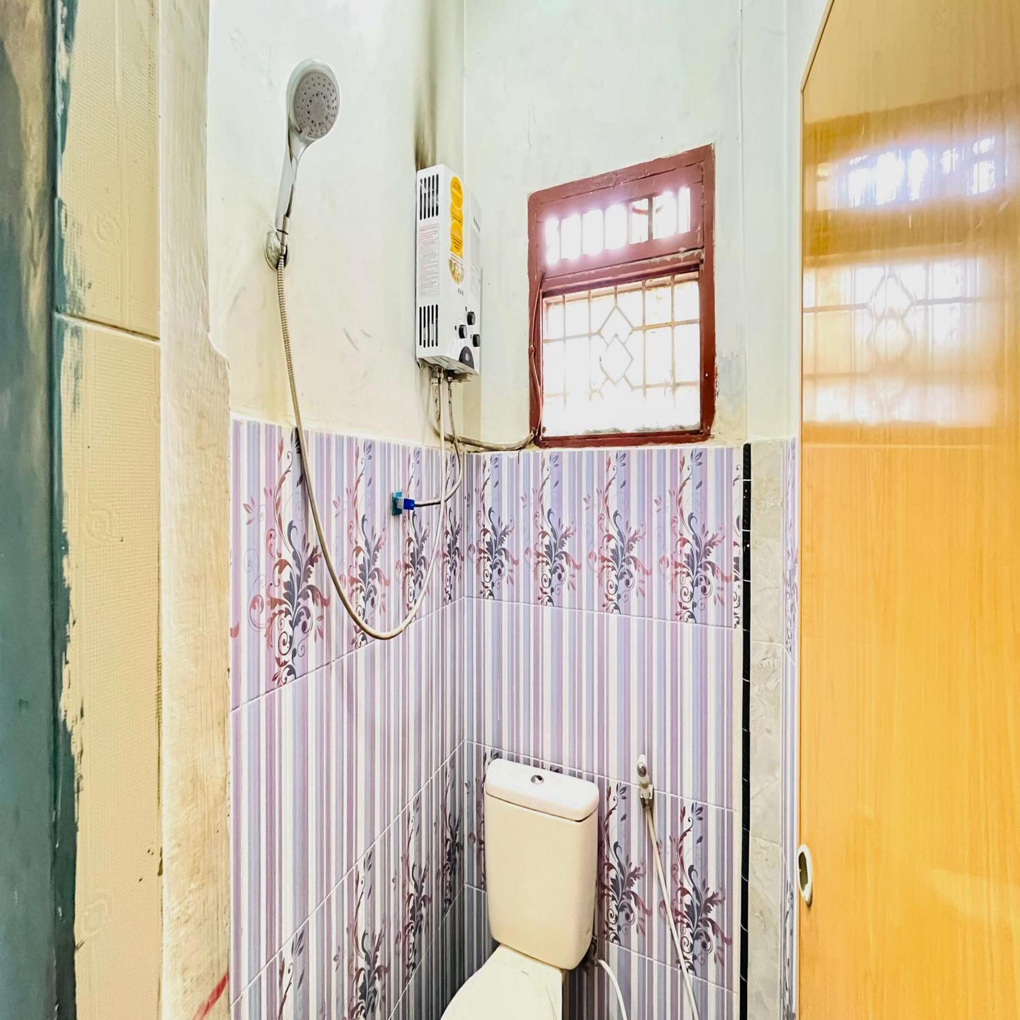 Reddoorz At Serdika Pavilion Берастаги Екстериор снимка